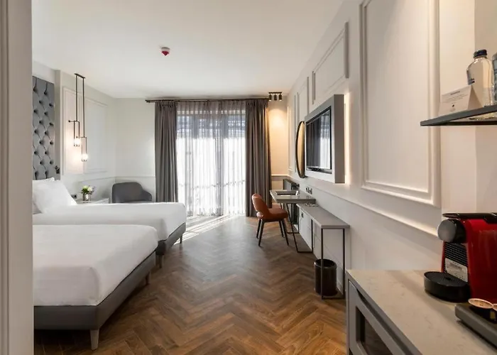 وش مور إسطنبول شيشلي فندق 5*